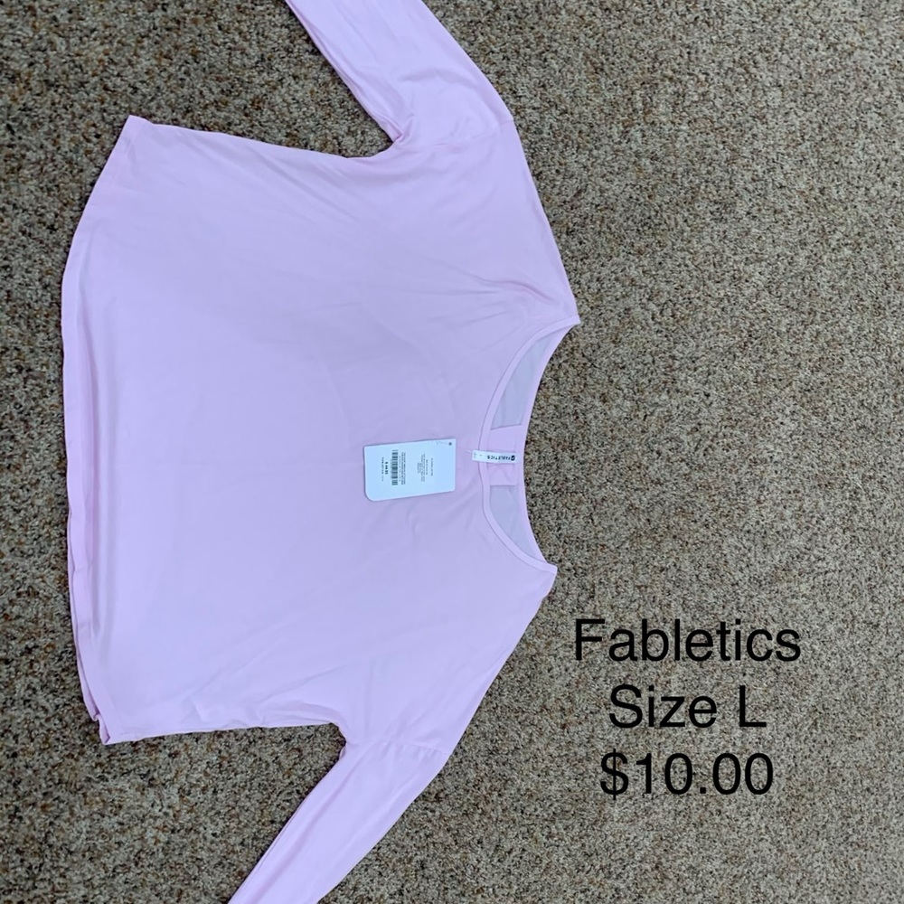 Fabletics bundle - 2 tops and a cardigan